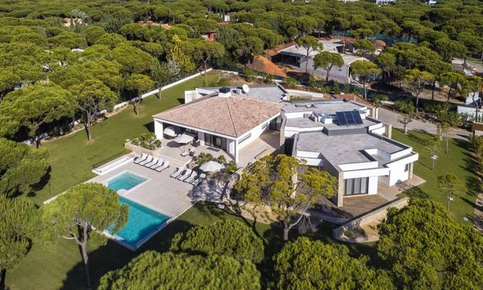 Vilamoura Villa | Contemporary Vilamoura Villa | Stunning Open Plan Design | Villa Azure Elegance | Large Private Pool