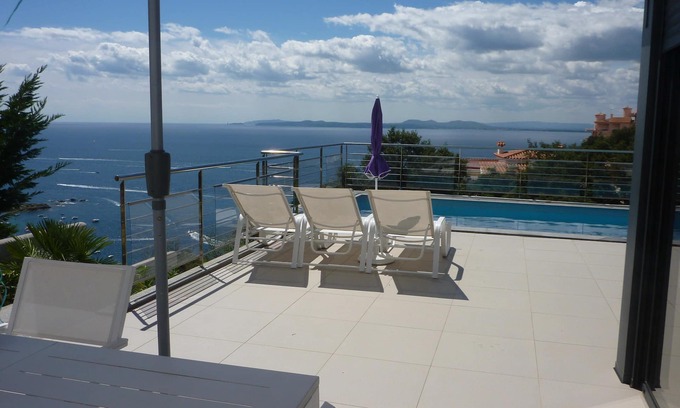 Almadraba-Canyelles Villa | Villa contemporánea de lujo, 8 personas, piscina privada, vista al mar, ascensor