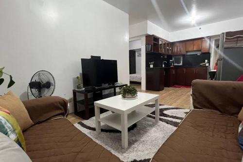 Santa Cruz Apartamento | Convenient 2-Bedroom Condo Unit in the Metro