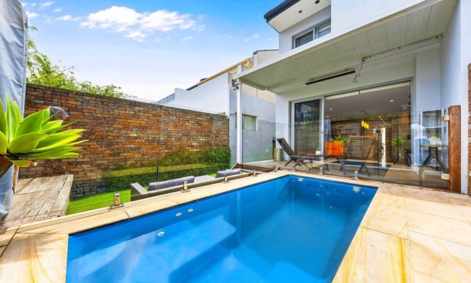 Eastlakes Casa | Convenient 4BR with Private Pool close to Airport