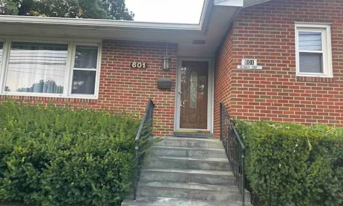 Silver Spring Casa | Convenient and Spacious.Silver Spring/ DC