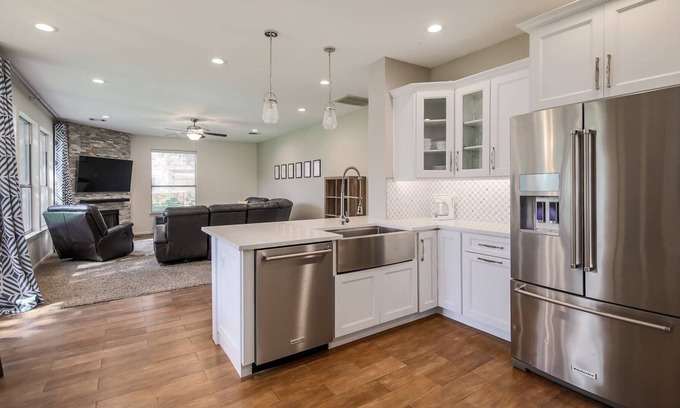Woods Of Brushy Creek Casa | Convenient, comfortable suburban home backing up to walking trail