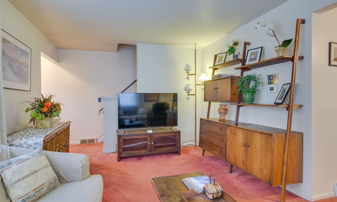 Rochester Casa | Convenient, Pet-Friendly Rochester Vacation Rental