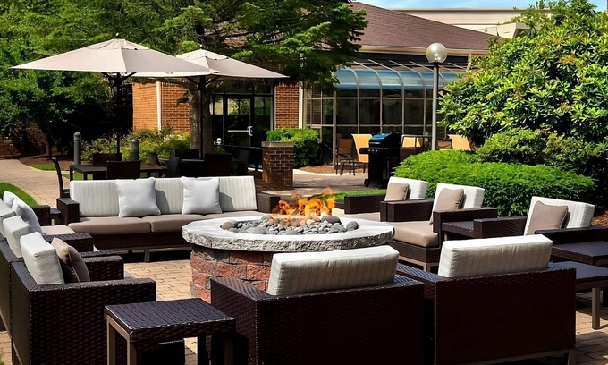 Milford Complejo | Convenient Stay, Superb Location! Pet-friendly Accommodation, Indoor Pool!