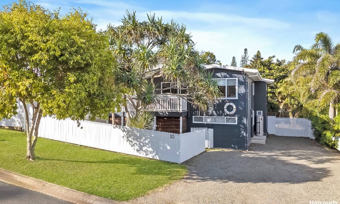 Cooee Bay Casa | Cooee Bay Beach House - Pets on Approval!