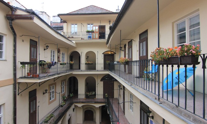 Mala Strana Apartamento | Cool 1 Bedroom Prokopska Apartment in Mala Strana