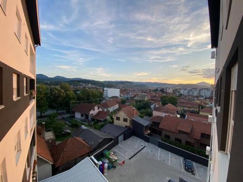 Cacak Apartamento | Cool Apartments with FREE PARKING