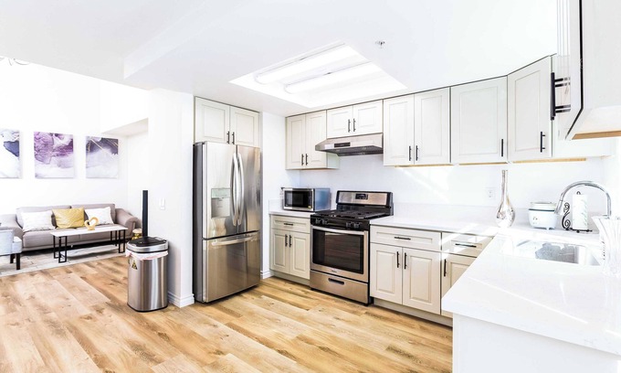 El Monte Casa | Charming Escape: Cool Breeze Retreat Awaits You in Deana Neighborhood! #41348