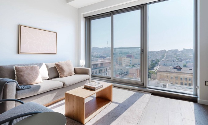 Downtown San Francisco Apartamento | Cool Hayes Valley 1BR w/ Pool, Gym, Spa, Pet Area & W/D
