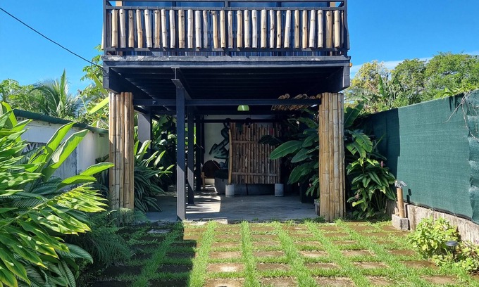 Dolega Casa | Cool Loft, King Bed, in Dolega, 10min to David/20min to Boquete. Private Parking