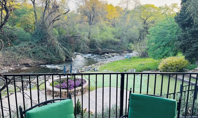 Auburn Casa | Cool off and Relax at the Little River Hideaway! Reserve your spot now!