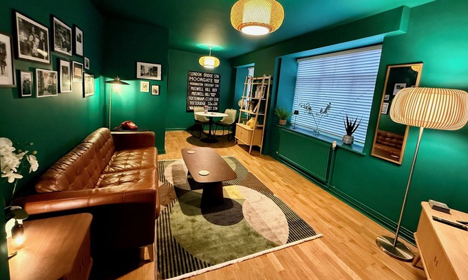 The City of London Apartamento | Cool stay in the historic City of London, 10mins from Covent Garden