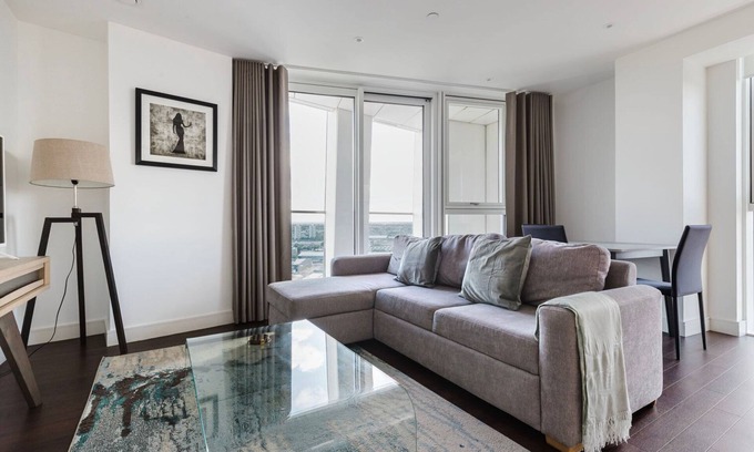 Vauxhall Apartamento | Cool Vauxhall 1BR w/ Gym, Media Room, W/D, Balcony & A/C, by Blueground