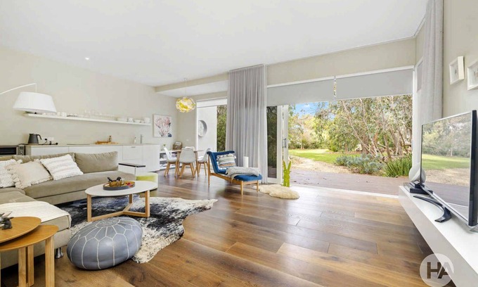 Balnarring Casa | Coolart Studios: Studio One