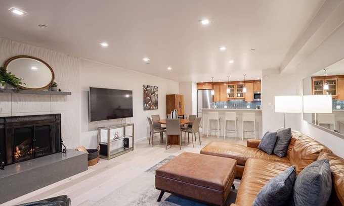 Aspen Apartamento | Cooper's Corner by Rove 2BR with Sauna, Hot Tub