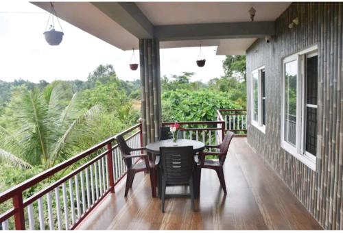 Madikeri Casa | Coorg hill crest family room