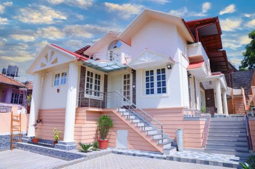 Stuart Hill Casa | Coorg Lotus Villa