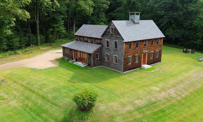 Ashley Falls Otro | Copper Kettle Farm - newly renovated farmhouse with spectacular views