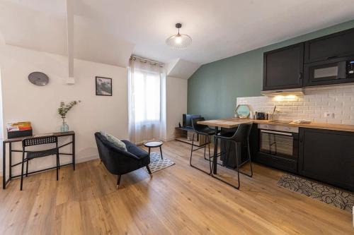 Francisco-Ferrer - Vern Apartamento | Coquelin - Joli appartement rénové