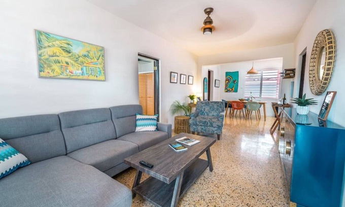 Stella Casa | Coral Casa-One block from the beach!