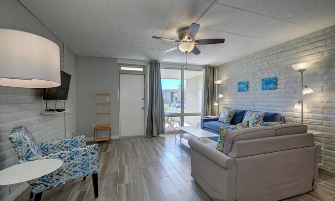 Shibui Sands Condominio | Coral Cay #127 | 2 Bed, 1.5 Bath