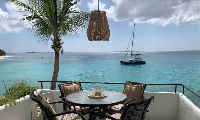 Prospect Apartamento | Coralita Unit 2 - Oceanview Villa Apartment - Direct Beach Access