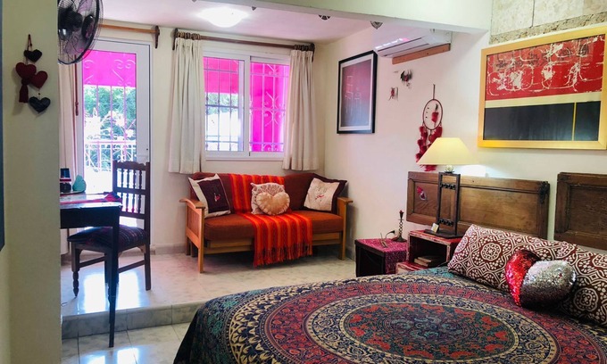 Barrio de Santiago Apartamento | Corazon by Majikal B&B