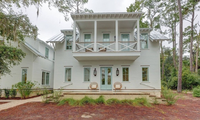Palmetto Bluff Cabaña | Corley Cottage 327 - GOLF CART AND BIKES INCLUDED!