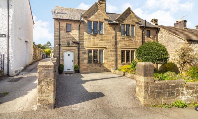 Bakewell Casa | Corner Cottage