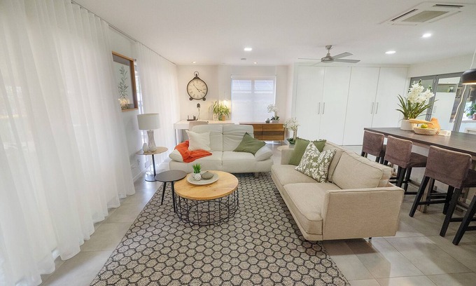 Loganholme Casa | Cornubia Luxury Nature Haven- Family & Pet friendly & wheelchair-friendly