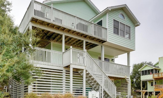 Ocean Sands Casa | Corolla Beach House Dog Friendly, Walk to Ocean!