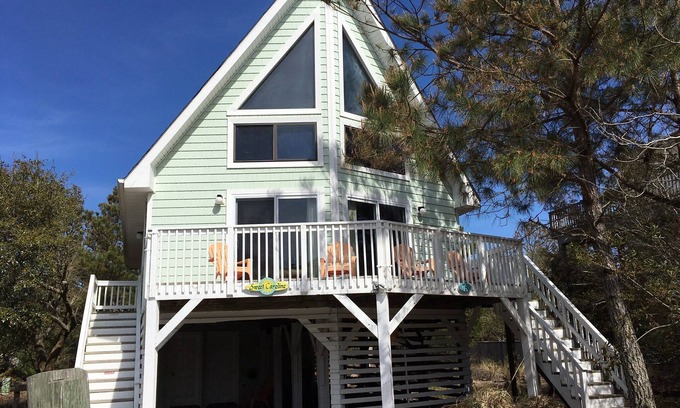 Ocean Sands Cabaña | Corolla-Ocean Side-Sweet Caroline-3 BR, 2 Bath