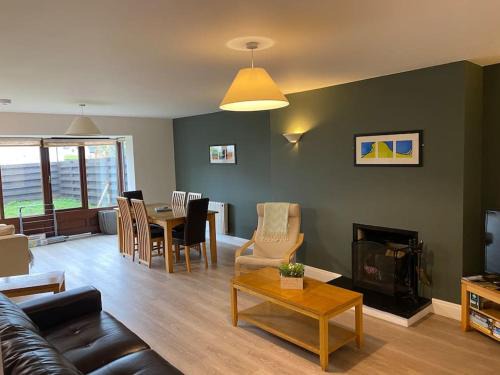 Lahinch Casa | Corran Meadbh