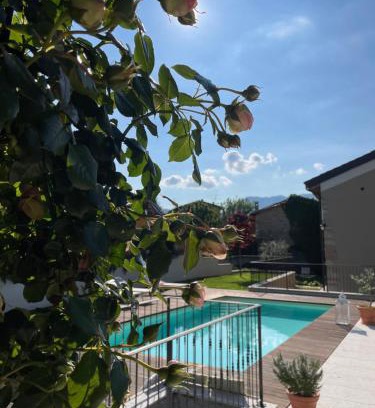 Caprino Veronese Cama Y Desayuno | CORTE CAIAR Bed&Breakfast