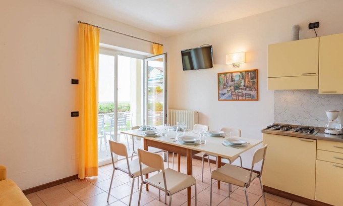 Garda Apartamento | Corte delle Rose by Interhome