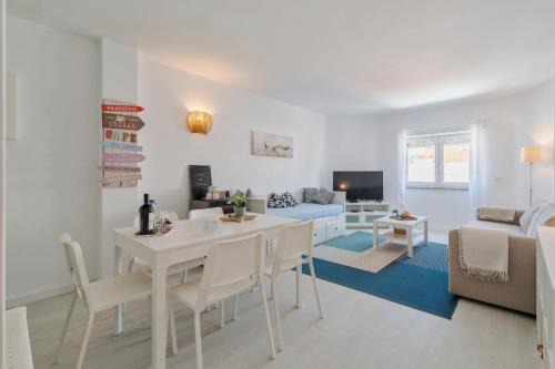 Costa de Caparica Apartamento | Costa 27 Beach Apartment - By Y Concept