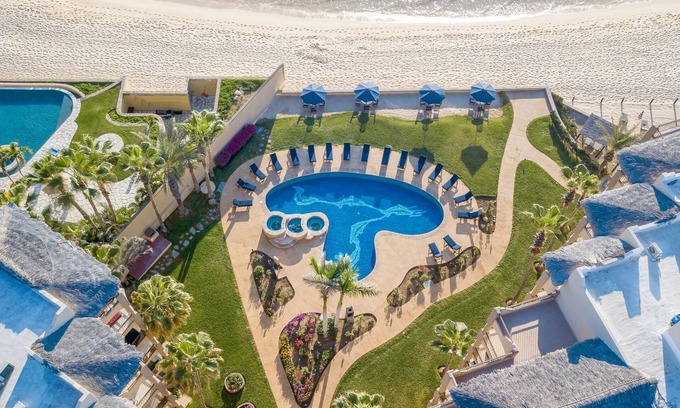 San Jose del Cabo Condominio | Recién remodelado Surf Condo en la playa frente a 2 Great Surf Breaks