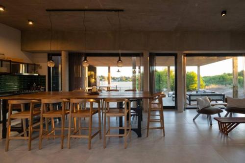 Pinamar Casa | Costa Esmeralda para 8 frente al Golf! Ecuestre