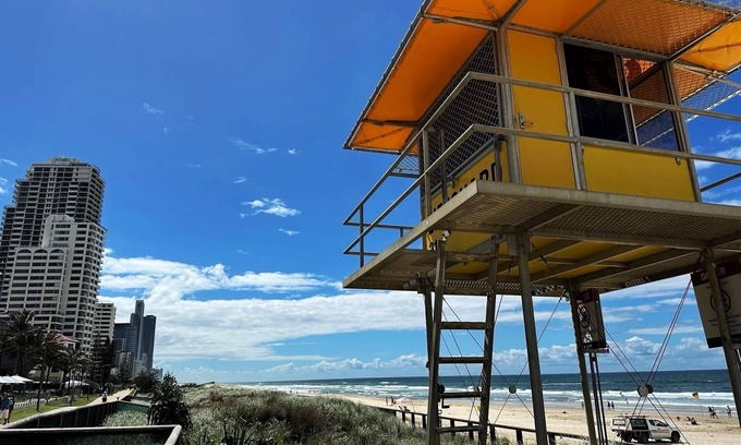 Surfers Paradise Apartamento | Costa Solas: your getaway amongst the sun and waves - 50m from the beach