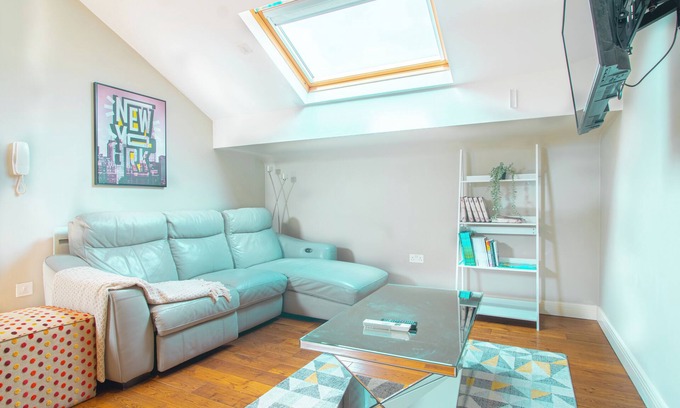 Neepsend Apartamento | Cosy 1-Bed Skylight Loft Close to Uni & City Centre
