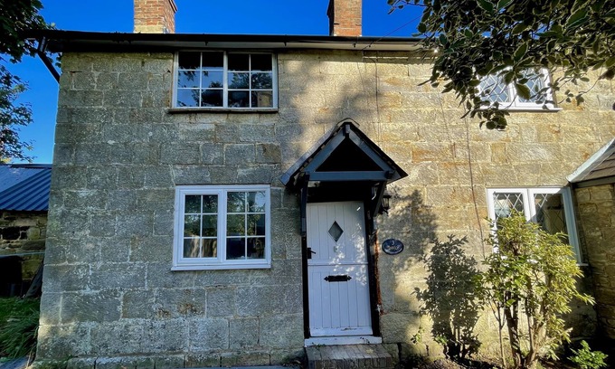 Crowborough Cabaña | Romantic cottage for couple retreats