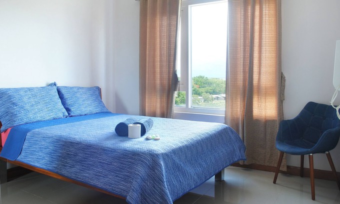 Punta Engano Apartamento | Acogedor 1 dormitorio con impresionantes vistas al mar