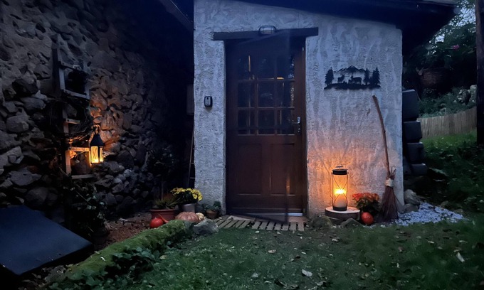 Prayols Cabaña | Cosy 2- bed Cottage in the mountains
