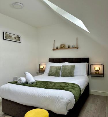 Stonnall Apartamento | Cosy 3 Bed Apartment Near Birmingham Airport & NEC Perfect for Groups & Contractors!
