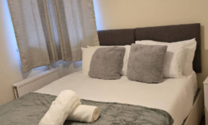 Milton Keynes Apartamento | Cosy 3 Bed Apartment - Sleeps 6