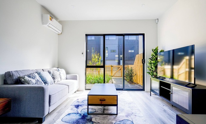 Otahuhu Casa | Cosy 3 Bedroom Townhouse in East Auckland
