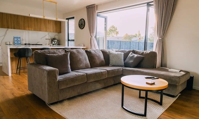Blenheim Casa | Cosy and Modern spacious home