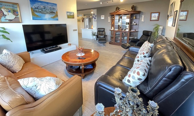 Akranes Casa | Cosy and Spacious house in Akranes, brilliant base to explore Iceland