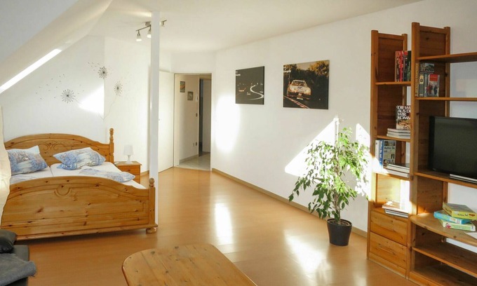 Adenau Apartamento | Precioso apartamento para 5 personas con WIFI, TV, mascotas permitida y aparcamiento