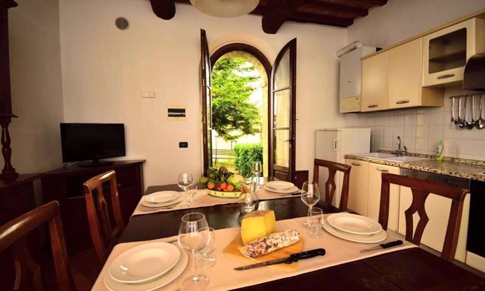 Ponte di Gabbiano Apartamento | Acogedor apartamento con piscina, WIFI, A/C, TV, mascotas permitida y aparcamiento, cerca de Siena